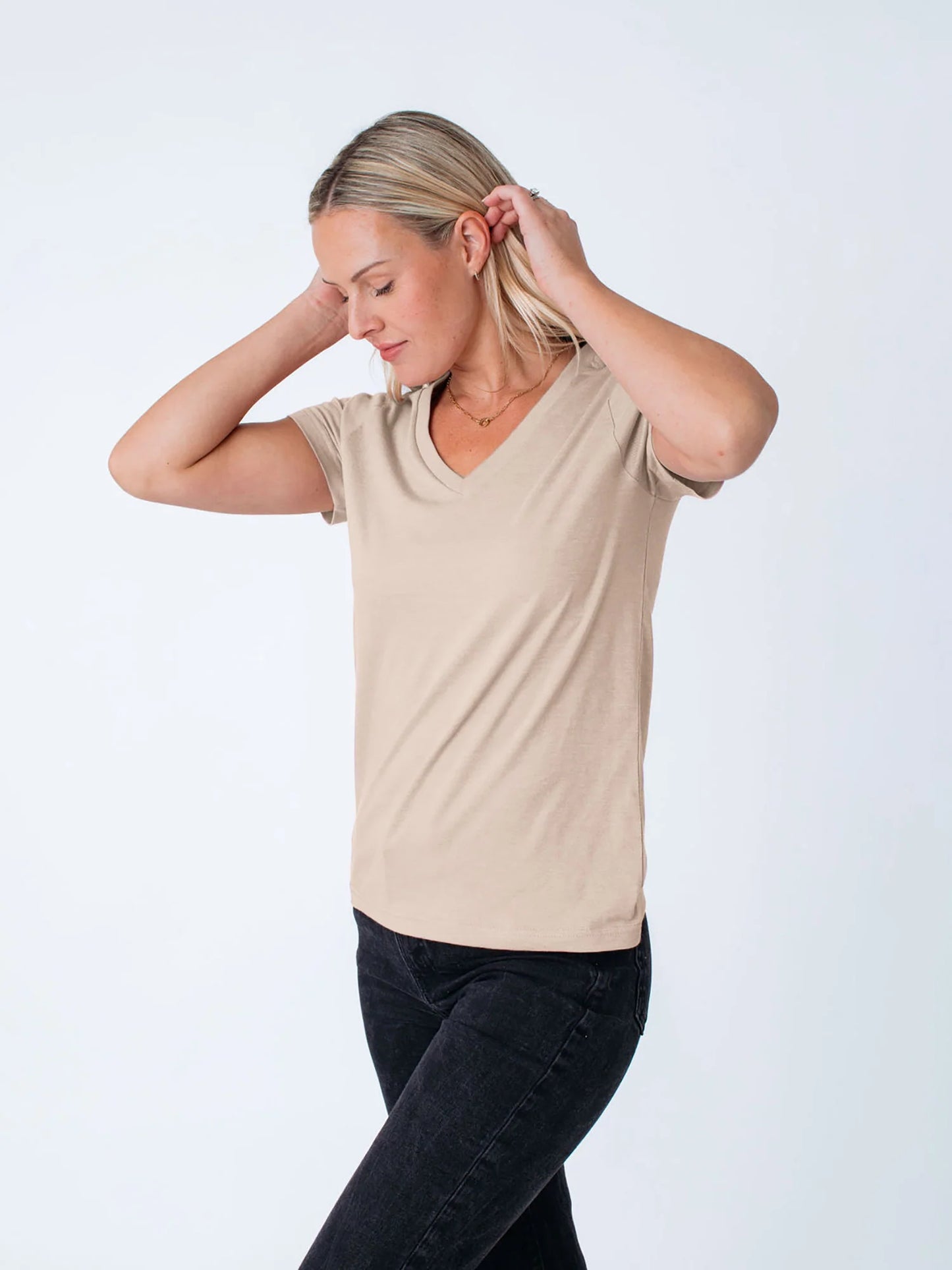 Desert Everyday V-Neck Tee